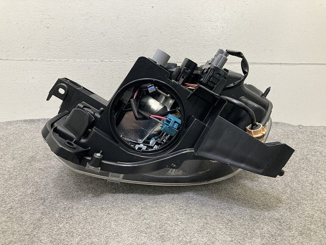 ウェイク LA700S/LA710S 純正 右 ヘッドライト/ランプ LED レベライザー 刻印A1 STANLEY W2664 ダイハツ(151936)