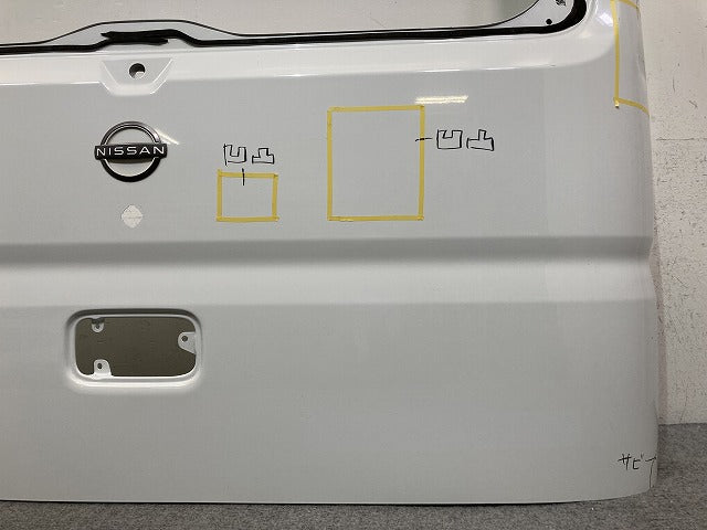 クリッパー NV100 DR17V 純正 リアゲート/バックドア/リアハッチ スペリアホワイト 26U 日産(151941)