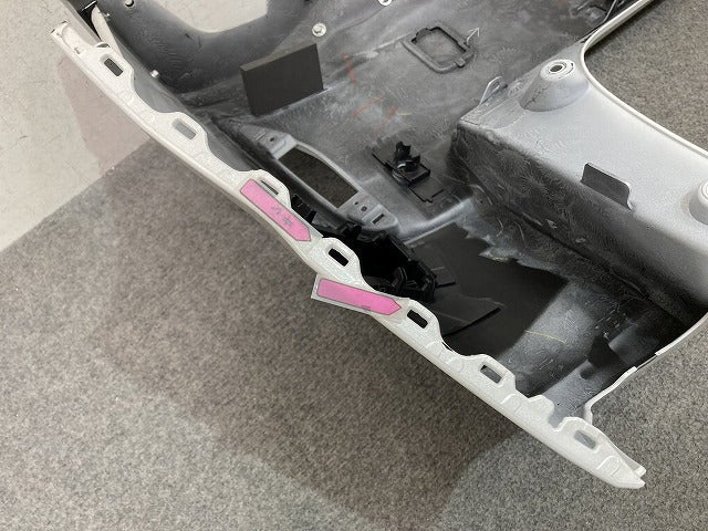 オーラ/AURA FE13/FSNE13 純正 後期 リア バンパー スポイラー付 Rバンパー 85022 6XK0H ピュアホワイトパール QAC 日産(151950)