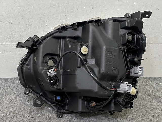 ムーヴ キャンバス/キャンパス LA800S/LA810S 純正 右 ヘッドライト/ランプ LED レベライザー KOITO 100-69038 81130-B2650(151956)