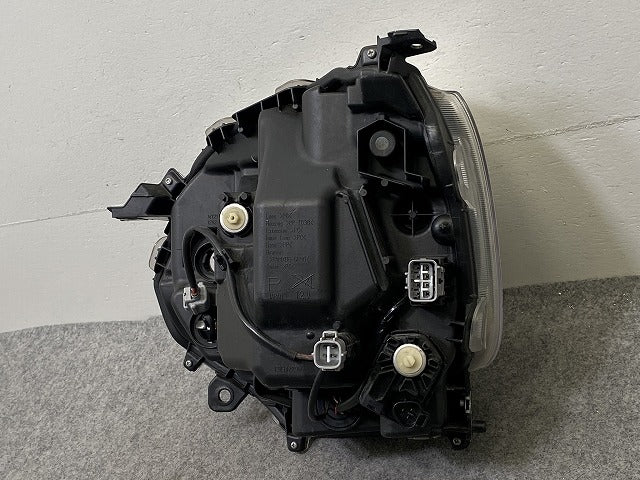 ムーヴ キャンバス/キャンパス LA800S/LA810S 純正 右 ヘッドライト/ランプ LED レベライザー KOITO 100-69038 81130-B2650(151956)
