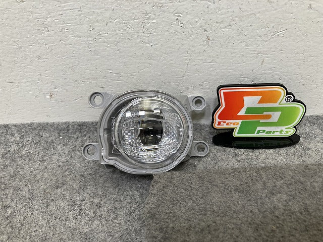 新車取り外し!プリウス カローラ ハリアー アルファード クラウン 50系 210系 80系 純正 左 フォグランプ/フォグライト LED 12-611(151968)