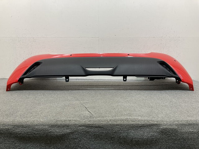 ヤリス KSP210/MXPA10/MXPA15/MXPH10/MXPH15 純正 リア バンパー スポイラー付 52159-K0010/20/30/50 コーラルクリスタル 3U7(151996)