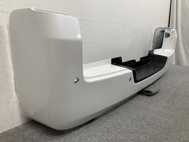 キャラバン NV350 標準 E26 純正 リア バンパー Rバンパー 85022 3XA0A ピュアホワイトパール QAC 日産(152006)
