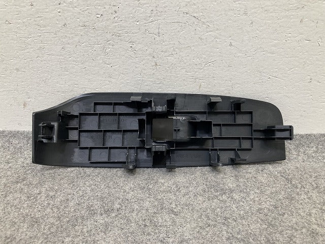 ノート/NOTE E13/SNE13 純正 左 ウインドウスイッチ フィニッシャ― 助手席 80961 6XJ0A 素地 日産(152083)