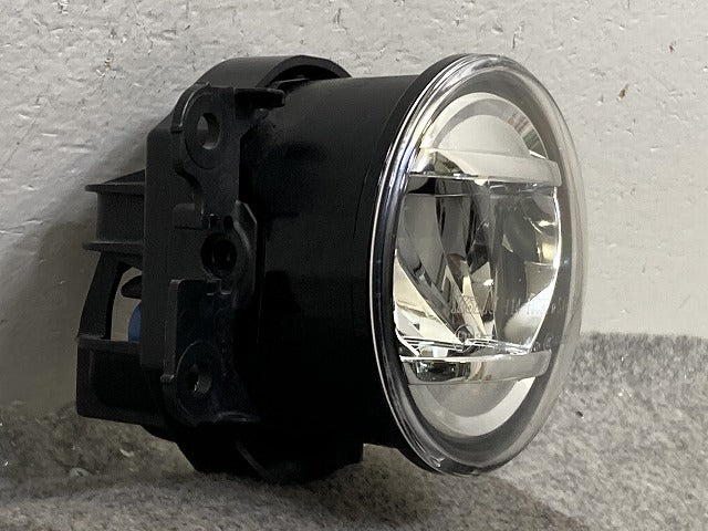純正 右 フォグランプ/フォグライト LED KOITO 114-11092 ダイハツ/トヨタ/ホンダ/スバル/スズキ 汎用(152084)