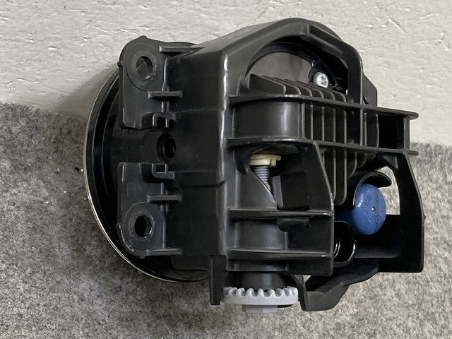 純正 右 フォグランプ/フォグライト LED KOITO 114-11092 ダイハツ/トヨタ/ホンダ/スバル/スズキ 汎用(152084)