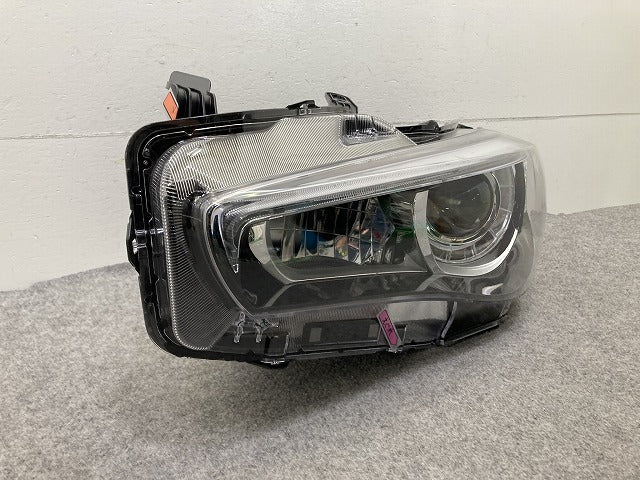 ジャンク!スカイライン SKYLINE V37/HV37 純正 中期 左 ヘッドライト/ランプ レベライザーLED 刻印イ KOITO 100-23743 日産(152086)