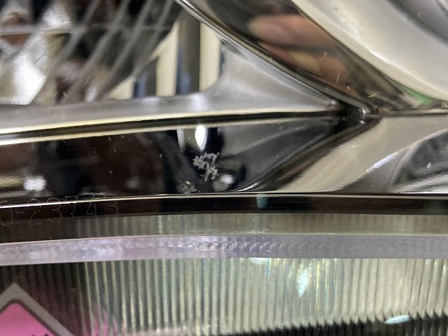 ジャンク!スカイライン SKYLINE V37/HV37 純正 中期 左 ヘッドライト/ランプ レベライザーLED 刻印イ KOITO 100-23743 日産(152086)