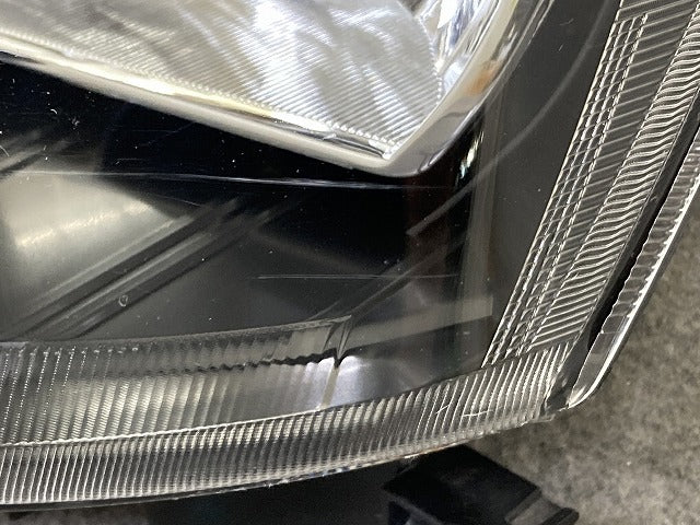 ミライース LA300S/LA310S 純正 後期 左 ヘッドライト/ランプ ハロゲン レベライザー KOITO 100-51090 ダイハツ(152089)