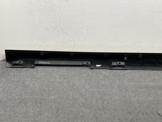 セレナ ハイウェイスター C28/FC28/FNC28/GFC28 純正 左 サイドステップ/サイドスカート 76851-7DF0A 利休-リキュウ- HAN 日産(152096)