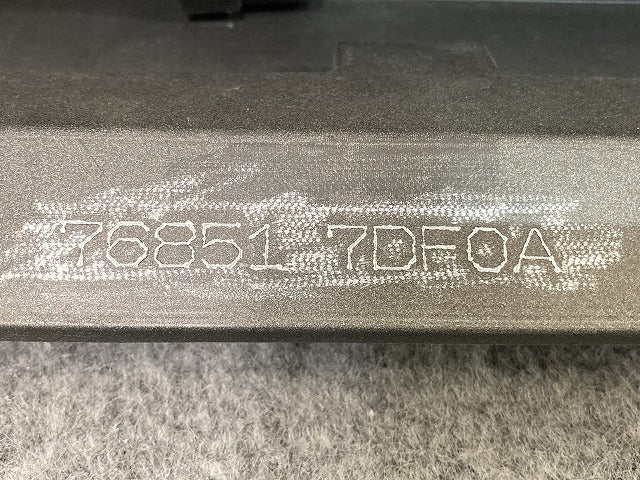 セレナ ハイウェイスター C28/FC28/FNC28/GFC28 純正 左 サイドステップ/サイドスカート 76851-7DF0A 利休-リキュウ- HAN 日産(152096)