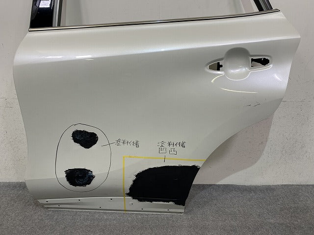 ハリアー 80系 S G MXUA80 MXUA85 ハイブリッド AXUH80 AXUH85 純正 左 リア ドア ホワイトパールクリスタルシャイン 070 トヨタ (151000)