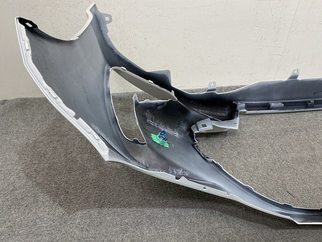 ヤリス KSP210/MXPA10/MXPA15/MXPH10/MXPH15 純正 フロント バンパー 52119-K0010/20/30 プラチナホワイトパールマイカ 089 トヨタ(152112)
