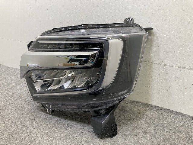 N-BOX/NBOX Nボックス カスタム/JF3/JF4 純正 左 ヘッドライト/ランプ LED レベライザー 刻印J2 STANLEY W3106 メッキ ホンダ(152116)