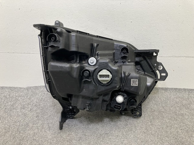 N-BOX/NBOX Nボックス カスタム/JF3/JF4 純正 左 ヘッドライト/ランプ LED レベライザー 刻印J2 STANLEY W3106 メッキ ホンダ(152116)