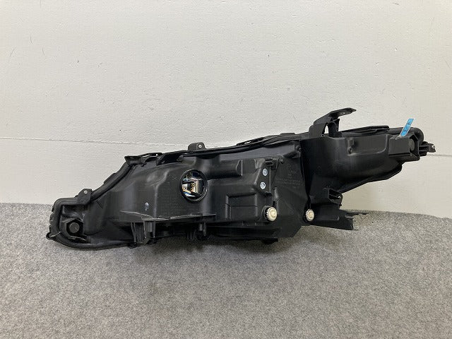 カムリ 70系 AXVH70/AXVH75 純正 後期 右 ヘッドライト/ランプ LED 刻印H KOITO 33-275 トヨタ(152117)