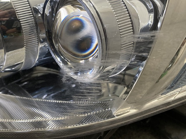 プリウスα/アルファ ZVW40W/ZVW41W 純正 前期 左 ヘッドライト/ランプ レベライザーLED 刻印3 KOITO 47-42 81185-47290 トヨタ(152122)