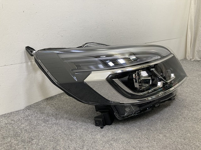 デイズ ルークス B21A 純正 後期 右 ヘッドライト/ランプ レベライザー LED KOITO 100-67111 26010-6A02L 日産(152123)