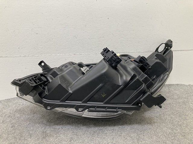 デイズ ルークス B21A 純正 後期 右 ヘッドライト/ランプ レベライザー LED KOITO 100-67111 26010-6A02L 日産(152123)