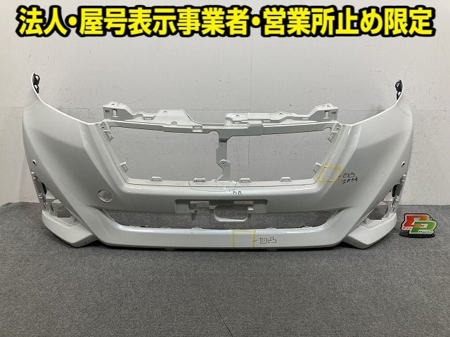 ルーミー/カスタム M900A/M910A 純正 フロント バンパー 52119-B1350/60 /52119-B1280 ホワイト トヨタ(152157)