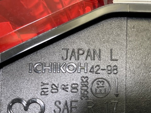 RAV4 ラブ4 50系 MXAA52/MXAA54/AXAH52/AXAH54 純正 右 テールランプ/ライト/レンズ ハロゲン 刻印L3 ICHIKOH 42-98 トヨタ(152170)