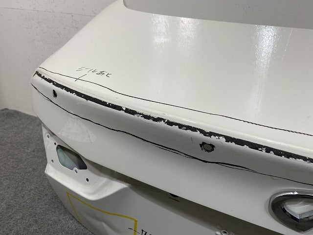 スカイライン/SKYLINE V37/YV37/HV37/HNV37/ZV37/400R 純正 リアゲート/バックドア/リアハッチ ガーニッシュ付 ホワイトパール(152190)