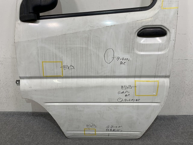 ミニキャブ U61T 純正 左 フロント ドア ガラス内張り付 ドアミラー付き スペリアホワイト 26U 三菱(152192)