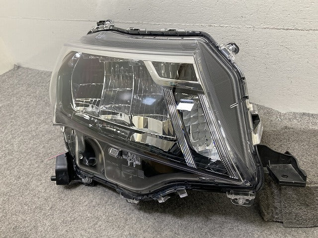 ルーミー M900A/M910A 純正 後期 右 ヘッドライト/ランプ LED