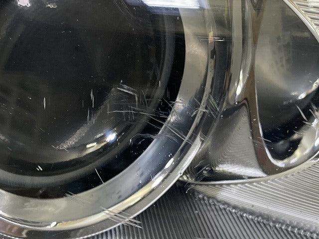 プリウスα/アルファ ZVW40W/ZVW41W 純正 後期 右 ヘッドライト/ランプ レベライザーハロゲン 刻印A3 KOITO 47-64 トヨタ(152197)