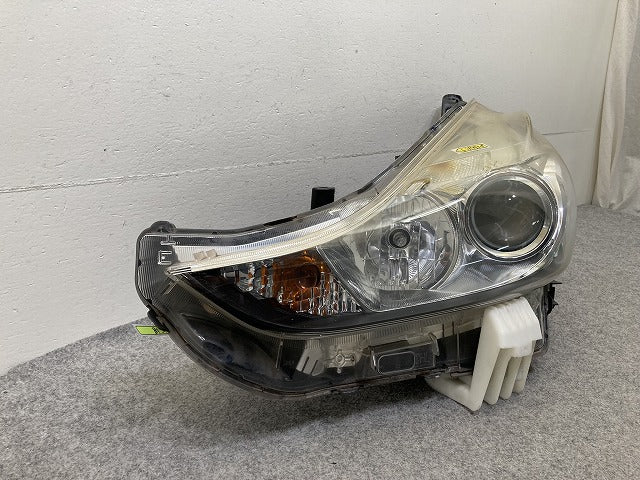 プリウスα/アルファ ZVW40W/ZVW41W 純正 後期 左 ヘッドライト/ランプ ハロゲン レベライザー 刻印A3 LH KOITO 47-64 トヨタ(152198)