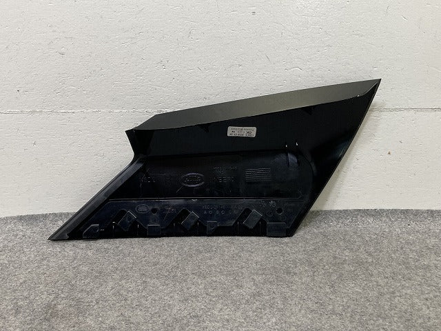 新品!レンジローバー/イヴォーク LV2A/LV2NB/LV2XB 純正 右 Dピラー カバー K8D2-29148-AD LR136541 ブラック ランドローバー(152208)