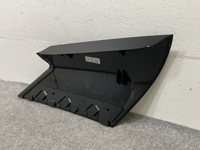 新品!レンジローバー/イヴォーク LV2A/LV2NB/LV2XB 純正 右 Dピラー カバー K8D2-29148-AD LR136541 ブラック ランドローバー(152208)