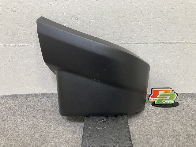 新品!ジープ ラングラー 2018-2026 純正 右 リア コーナーパネル/コーナーカバー 68298822AC 68298822AC-001 素地 クライスラー(152209)