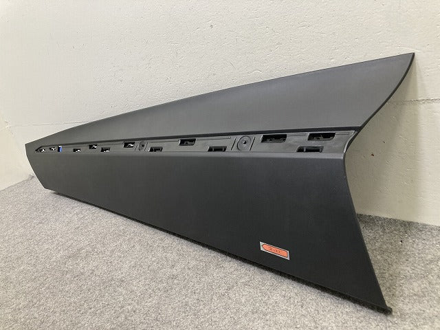 新品!キャプチャー 純正 左 フロント ドア サイドパネル ストリップ 808773776R 808778098R 素地 ルノー(152213)