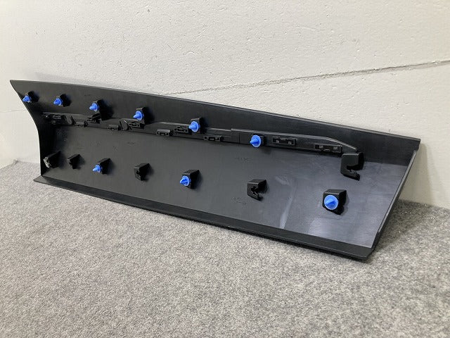 新品!キャプチャー 純正 左 フロント ドア サイドパネル ストリップ 808773776R 808778098R 素地 ルノー(152213)