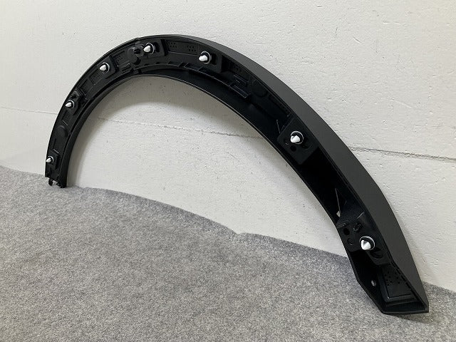新品!V40/XC40 純正 左 リア フェンダーアーチモール/オーバーフェンダー 32368188/32314917 V32314917 素地 ボルボ(152215)
