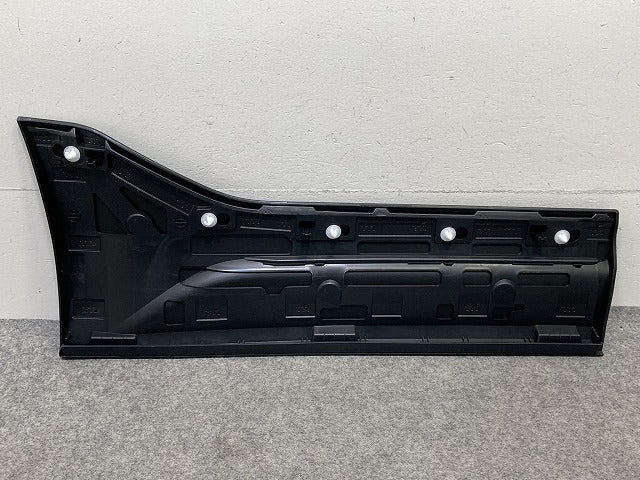 新品!XC40 XB系 純正 左 リア ドア サイドパネル 32409186 32409186 素地 ボルボ(152218)
