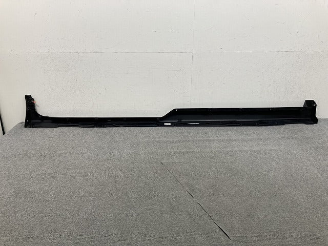 ヴォクシー/ノア 80系 ZRR80G/ZRR85G/ZWR80G 純正 左 サイドステップ/サイドスカート 75860-28040 ブラッキッシュアゲハ 221(152273)