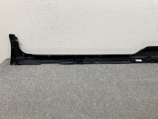 ヴォクシー/ノア 80系 ZRR80G/ZRR85G/ZWR80G 純正 左 サイドステップ/サイドスカート 75860-28040 ブラッキッシュアゲハ 221(152273)
