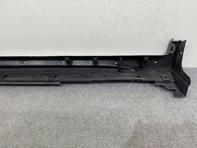 エクストレイル/X-TRAIL T32/NT32/HT32/HNT32 純正 後期 右 サイドステップ/サイドスカート プロテクター付 76850 6FR0A 素地 日産(152274)
