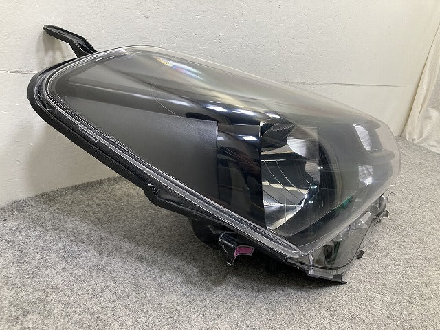ヴィッツ 130系 KSP130/NSP130/NSP135/NCP131 純正 中期 右 ヘッドライト/ランプ ハロゲン レベ AFS無 刻印G8 KOITO 52-269 トヨタ(152293)
