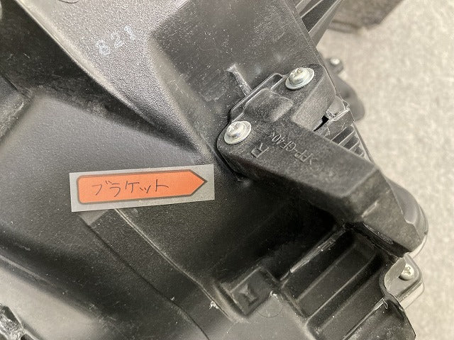 プリウス 50系/ZVW50/ZVW51/ZVW55 純正 前期 右 ヘッドライト/ランプ LED AFS無 刻印C1 KOITO 47-75 トヨタ(151792)