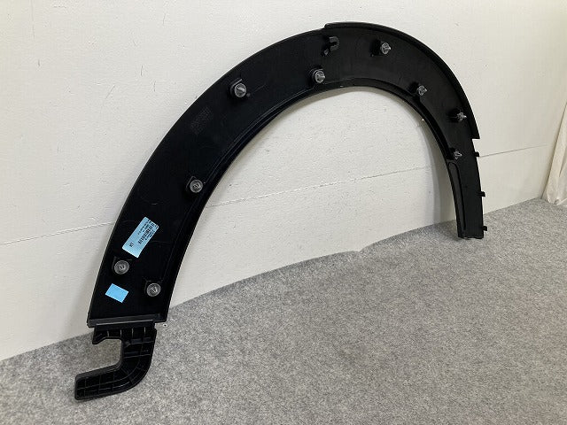 新品!F55F56 F57 クーパー 純正 左 フロント フェンダーアーチモール/オーバーフェンダー 5177 7 300 819 51777300819 素地 MINI(152321)
