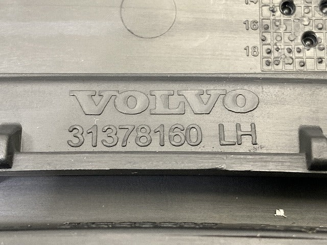 新品!XC90 LB/LD系 純正 左 リア フェンダーアーチモール/オーバーフェンダー 31378160 39849961 未塗装 ボルボ(152323)