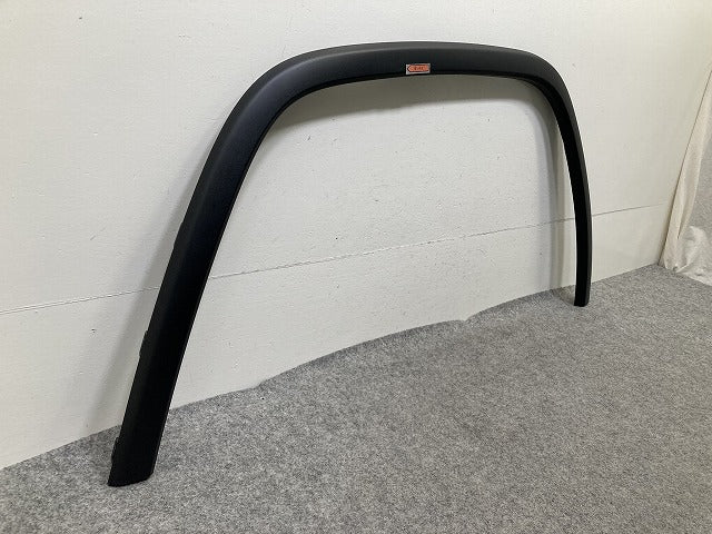 新品!ジープ/グランドチェロキー WK2 純正 左 フロント フェンダーアーチモール/オーバーフェンダー 5XT69TRMAA 5XT60RXFAC-001(152325)