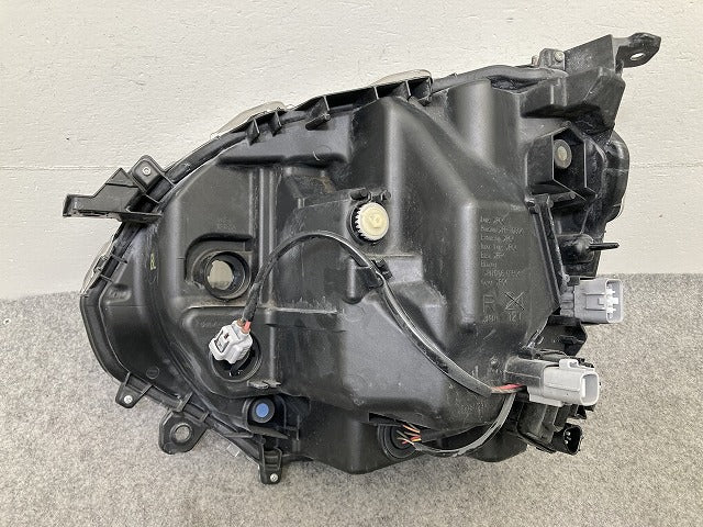 ムーヴ キャンバス/キャンパス LA800S/LA810S 純正 右 ヘッドライト/ランプ LED レベライザー 刻印8L KOITO 100-69038 81130-B2650(152359)