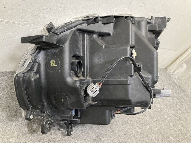 ムーヴ キャンバス/キャンパス LA800S/LA810S 純正 右 ヘッドライト/ランプ LED レベライザー 刻印8L KOITO 100-69038 81130-B2650(152359)