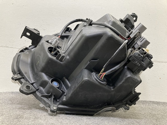 ムーヴ キャンバス/キャンパス LA800S/LA810S 純正 右 ヘッドライト/ランプ LED レベライザー 刻印8L KOITO 100-69038 81130-B2650(152359)