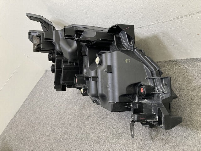 セレナ C28/NC28/FC28/GC28/GFC28 純正 左 ヘッドライト/ランプ LED レベライザー 刻印E LH KOITO 100-2379Y 日産(152360)